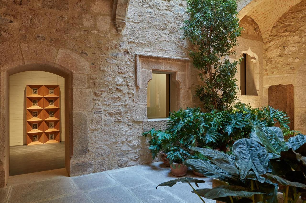 Casa Palacio Paredes Saavedra By Atrio Hotel Caceres